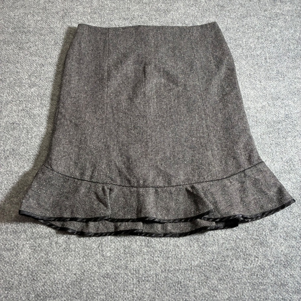 Gap Herringbone‎ Wool Silk Blend Skirt Womens 10 Gray Ruffle Hem
